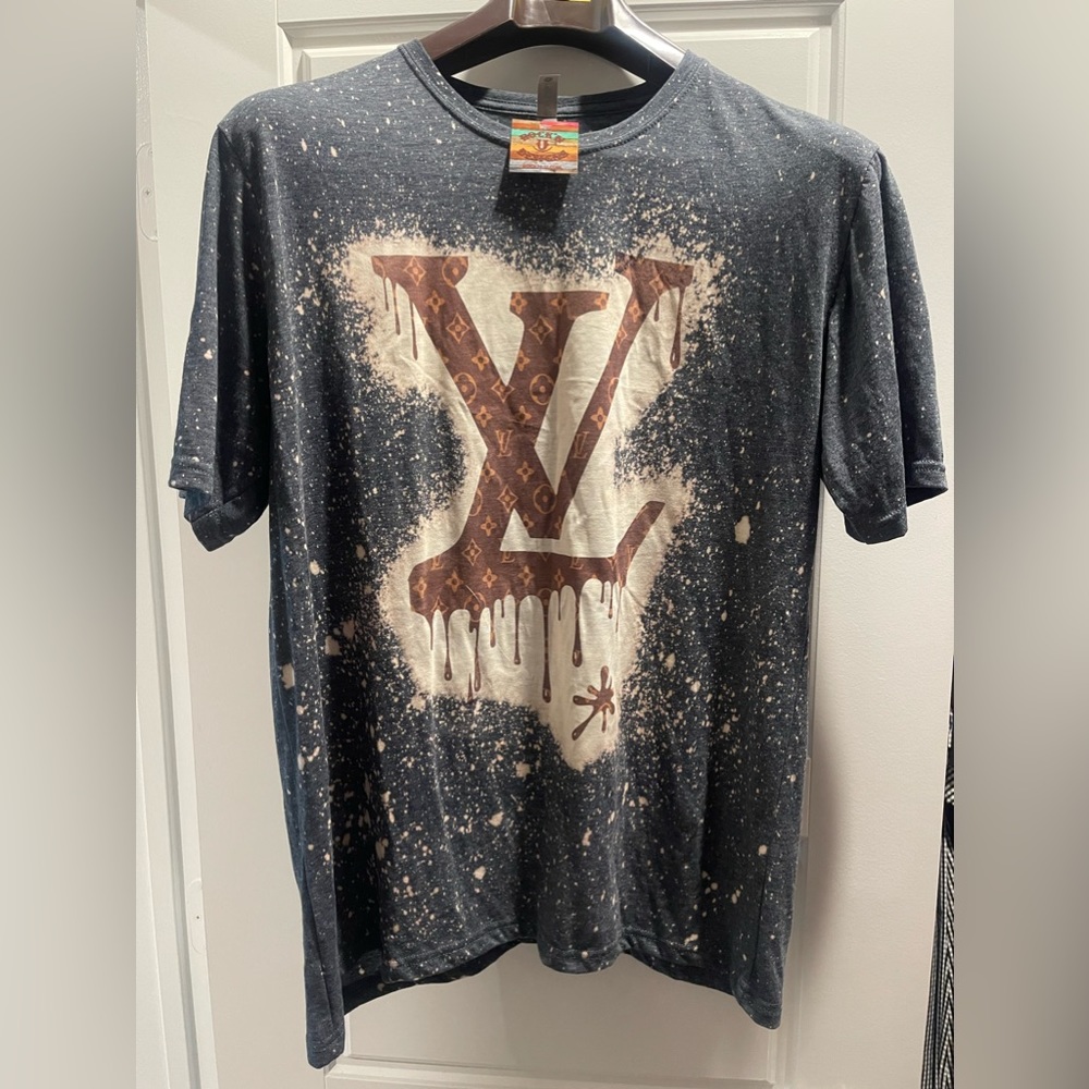 LV T-Custom T-Shirt